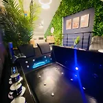 Saphir - Sauna Balneo Chromotherapie Massage *